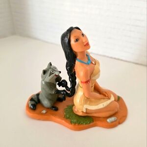 Disney POCAHONTAS & MEEKO Special Edition Figurine